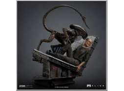 Iron Studios Ellen Ripley and Dog Alien - Alien 3