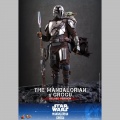 Hot Toys The Mandalorian and Grogu (Deluxe Version) - Star Wars: The Mandalorian & Grogu