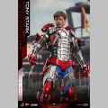 Hot Toys Tony Stark (Mark V Suit Up Version) Deluxe - Iron Man 2