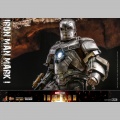 Hot Toys Iron Man Mark I - Iron Man