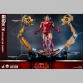 Hot Toys 1/4 Iron Man Mark IV with Suit-Up Gantry - Iron Man 2