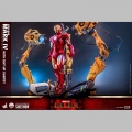 Hot Toys 1/4 Iron Man Mark IV with Suit-Up Gantry - Iron Man 2