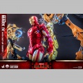 Hot Toys 1/4 Iron Man Mark IV with Suit-Up Gantry - Iron Man 2