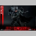 Hot Toys Batman with Bat-Signal - The Batman