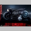 Hot Toys Batcycle - The Batman