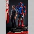 Hot Toys Iron Man Mark VII (Open Armor Version) - Iron Man 3