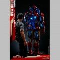 Hot Toys Iron Man Mark VII (Open Armor Version) - Iron Man 3