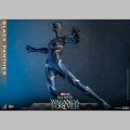 Hot Toys Black Panther - Black Panther: Wakanda Forever