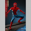 Hot Toys Spider-Man (New Red and Blue Suit) (Deluxe Version) - Spider-Man: No Way Home