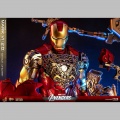 Hot Toys Iron Man Mark VI (2.0) with Suit-Up Gantry - The Avengers