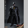 Hot Toys Batman (Modern Suit) - The Flash