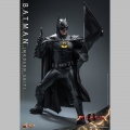 Hot Toys Batman (Modern Suit) - The Flash