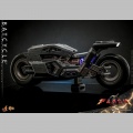 Hot Toys Batcycle - The Flash