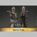 Hot Toys IG-12 with accessories - Star Wars: The Mandalorian