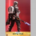 Hot Toys IG-12 with accessories - Star Wars: The Mandalorian