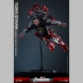 Hot Toys Tony Stark (Mark VII Suit-Up Version) - Avengers