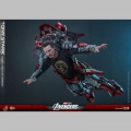 Hot Toys Tony Stark (Mark VII Suit-Up Version) - Avengers