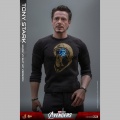 Hot Toys Tony Stark (Mark VII Suit-Up Version) - Avengers